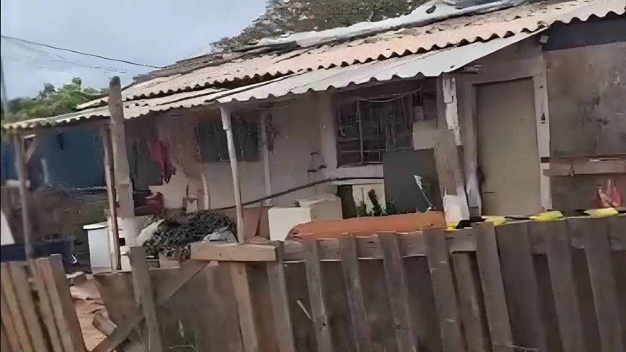 Vídeo mostra como ficou casa alvo de operação contra o PCC; veja