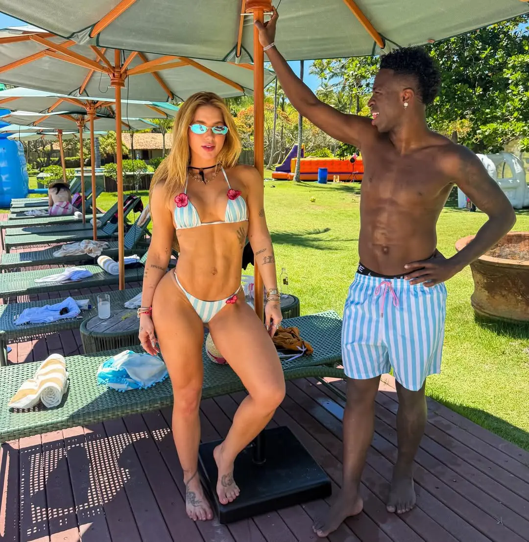 'Modo padrasto on': Vini Jr. encanta web em momento fofo com filho de Virginia e Zé Felipe (Foto: Redes Sociais)