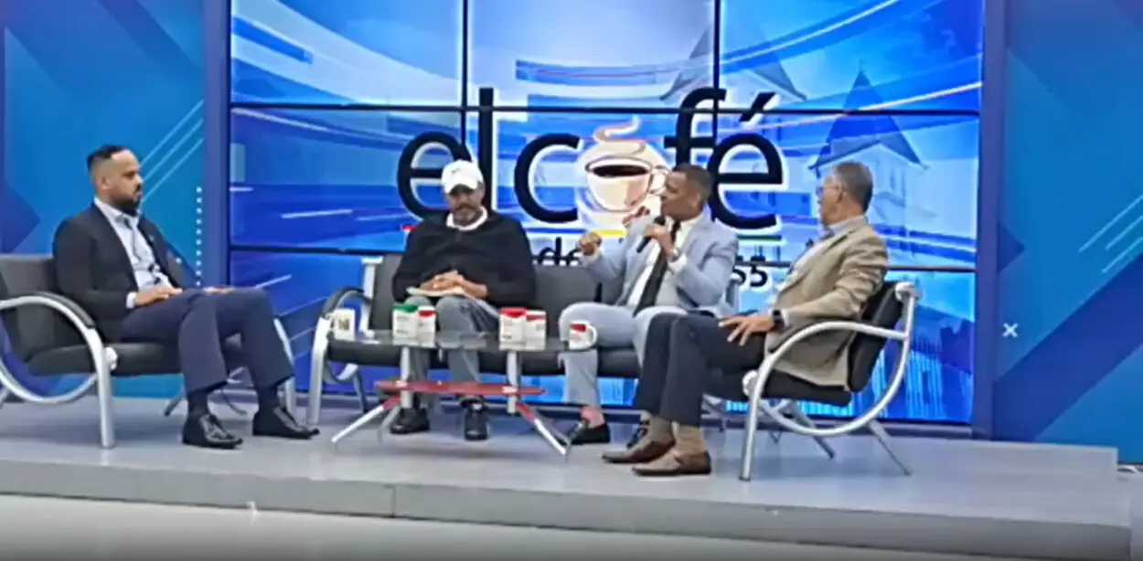 Líder sindical Mario Ureña morreu repentinamente enquanto participava do programa “Café de Diario 55”