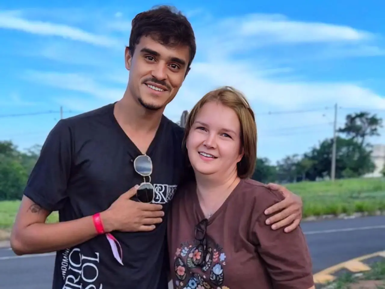 Elize Matsunaga e fã || Reprodução: Redes Sociais 