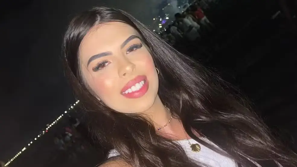 Jovem é executada por engano dentro de carro de luxo em Aparecida (Foto: Reprodução/Redes sociais)