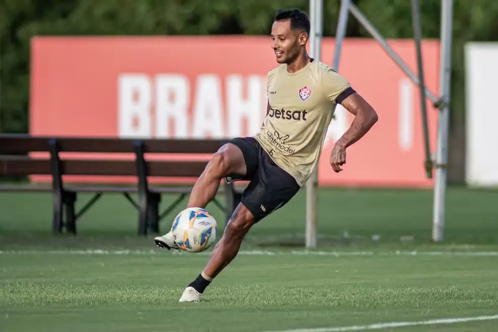 Mateus Gonçalves está preso em Dourados (MS) desde junho e responde por tráfico de drogas. Foto: Victor Ferreira / EC Vitória.