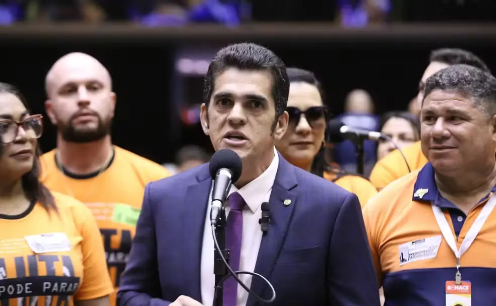 Deputado federal Antônio Doido (MDB-PA) durante debate na Câmara em abril de 2025. — Foto: Vinicius Loures/Câmara dos Deputados