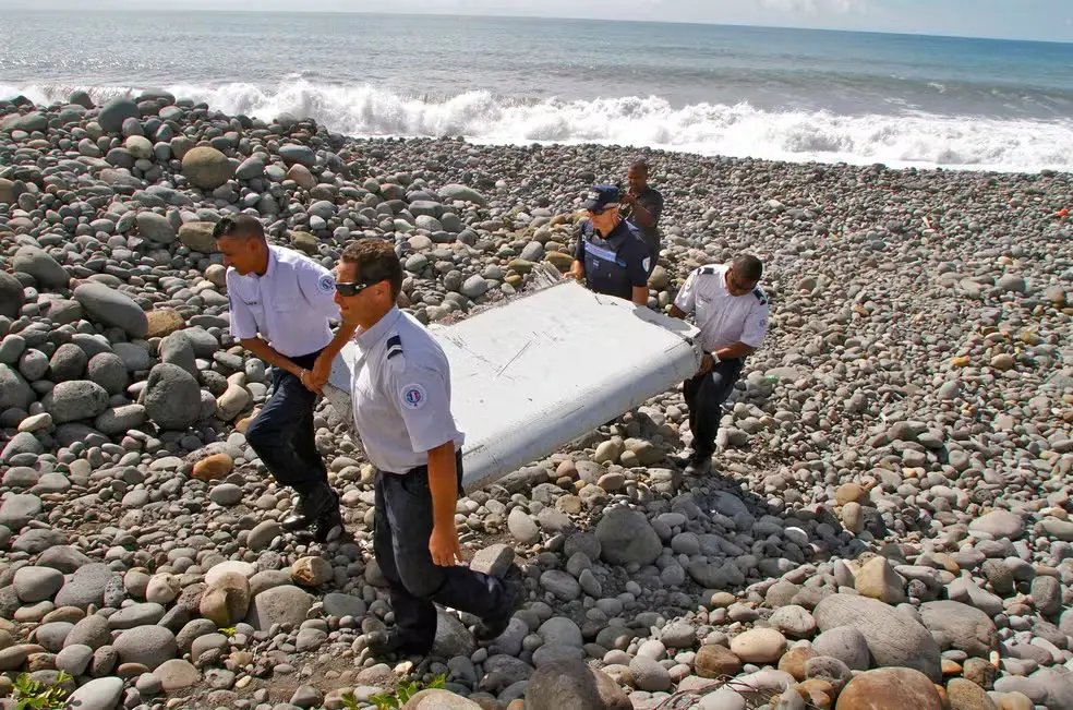 Destroços encontrados em praias do Oceano Índico são analisados há anos na tentativa de localizar o voo MH370. Foto: Lucas Marie.