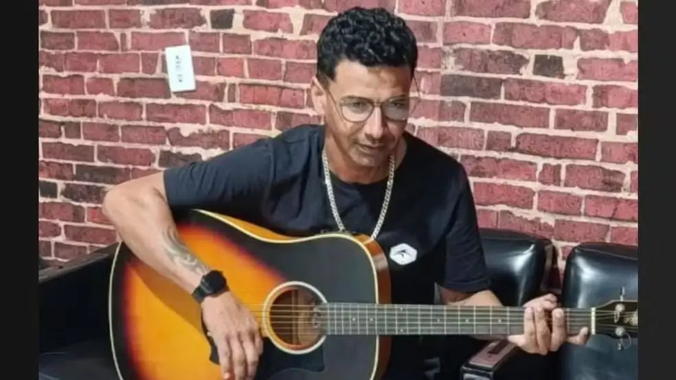 O gari Washington Ramos da Silva, de 37 anos, foi morto a tiros em frente de casa, no bairro Novo Porto Canoa, na Serra, Espírito Santo — Foto: Reprodução/Rede social