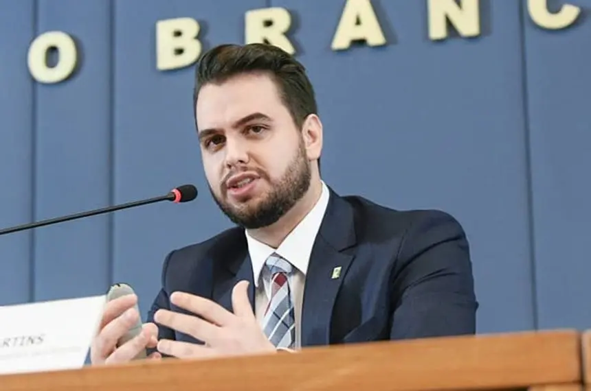 PF prende Filipe Martins, ex-assessor de Jair Bolsonaro