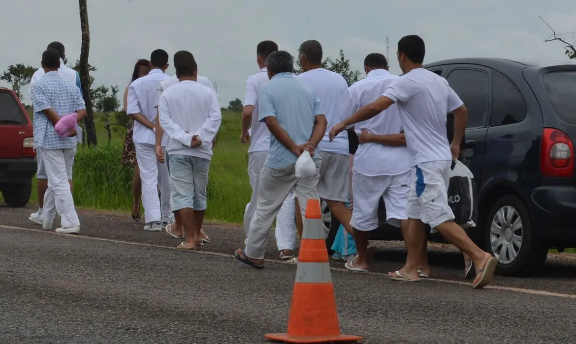 Detentos em ‘saidão de Natal’ descumprem medidas e são recolhidos