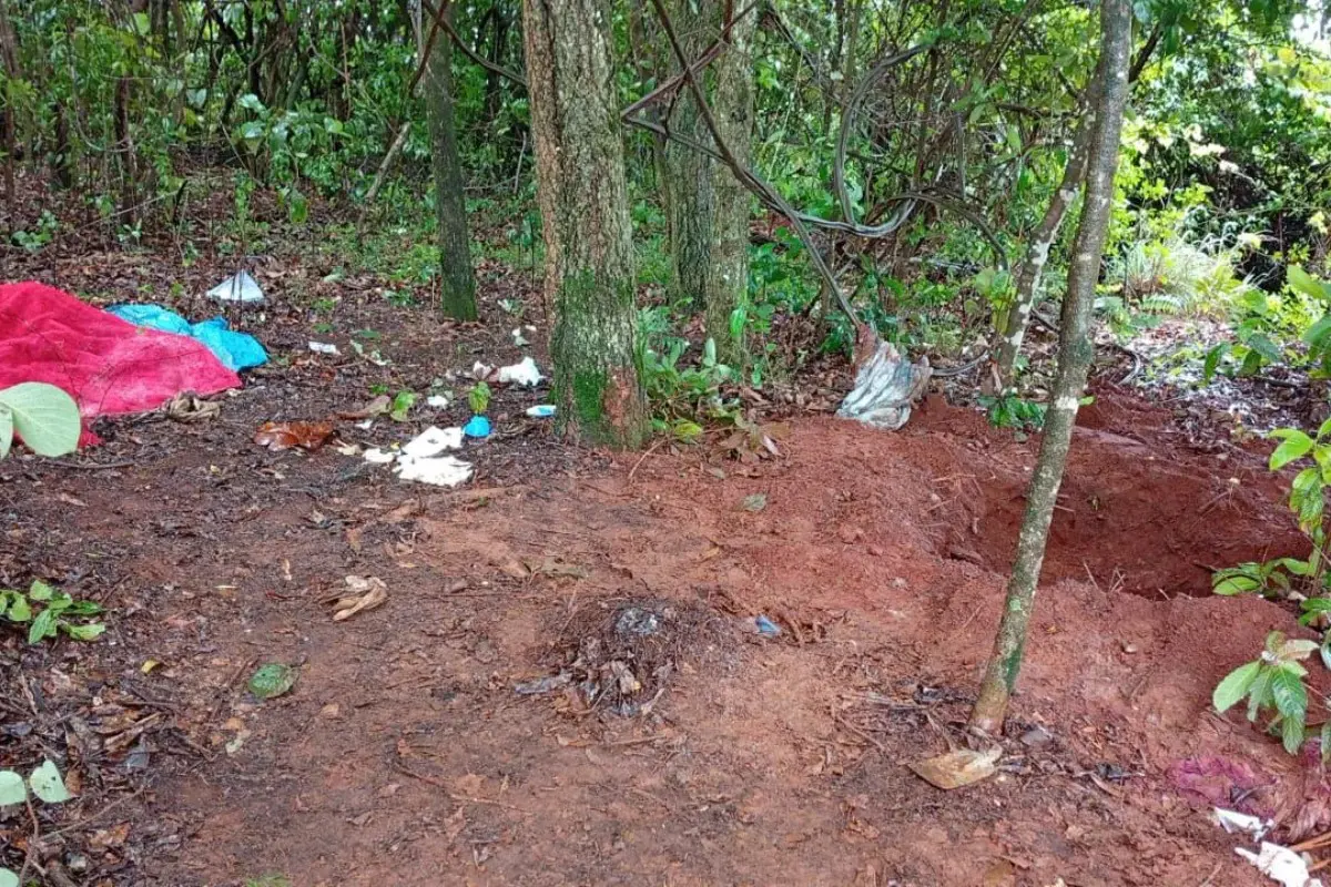 Corpo decapitado com sinais de tortura é encontrado em cova rasa (Foto: Divulgação/PC)