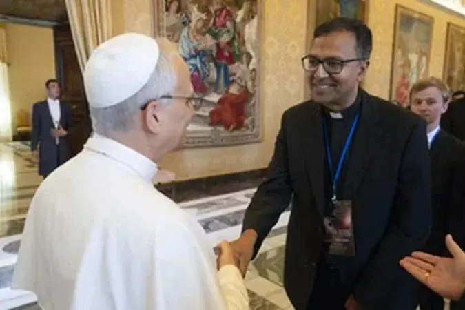 Astrônomo do Vaticano surpreende ao defender batismo em alienígenas (Foto: Divulgação/Vaticano)