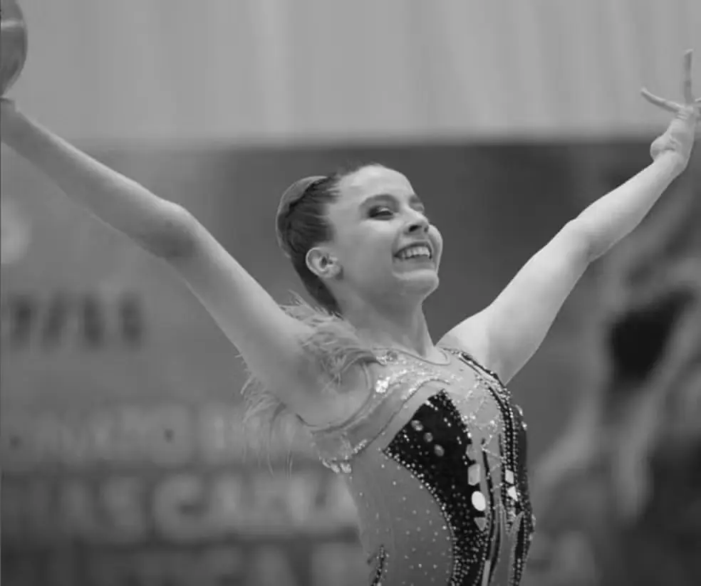 Morre ginasta brasileira de 18 anos, considerada ‘jóia’ do esporte mundial ( Foto: Divulgação/Federação Paranaense de Ginástica)