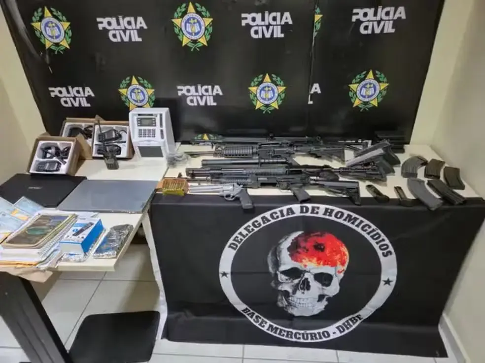 Objetos encontrados na casa de Mário Jorge Soares Gentil (Solidariedade) durante busca e apreensão em novembro — Foto: Divulgação