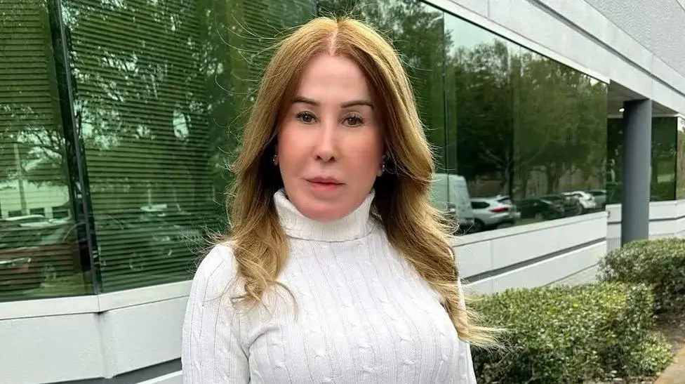 Zilu Camargo é levada as pressas ao hospital após sofrer acidente
