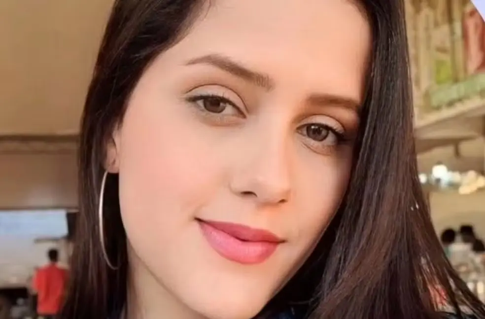 Professora de 26 anos morre após ter 60% do corpo queimado em ataque
