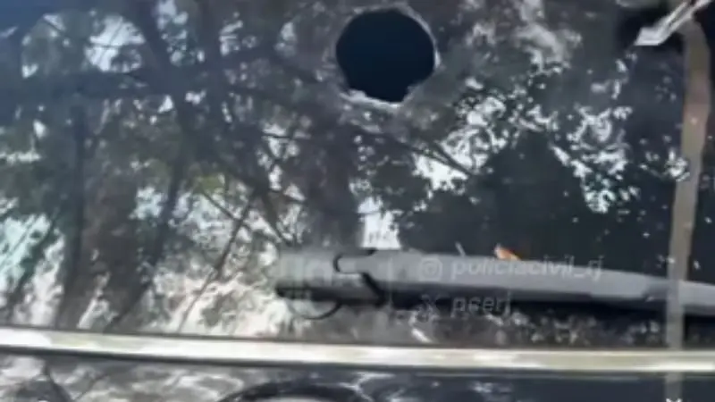 Polícia descobre 'carro de guerra' usado pelo CV para atacar forças de segurança (Foto: Divulgação/PCRJ)