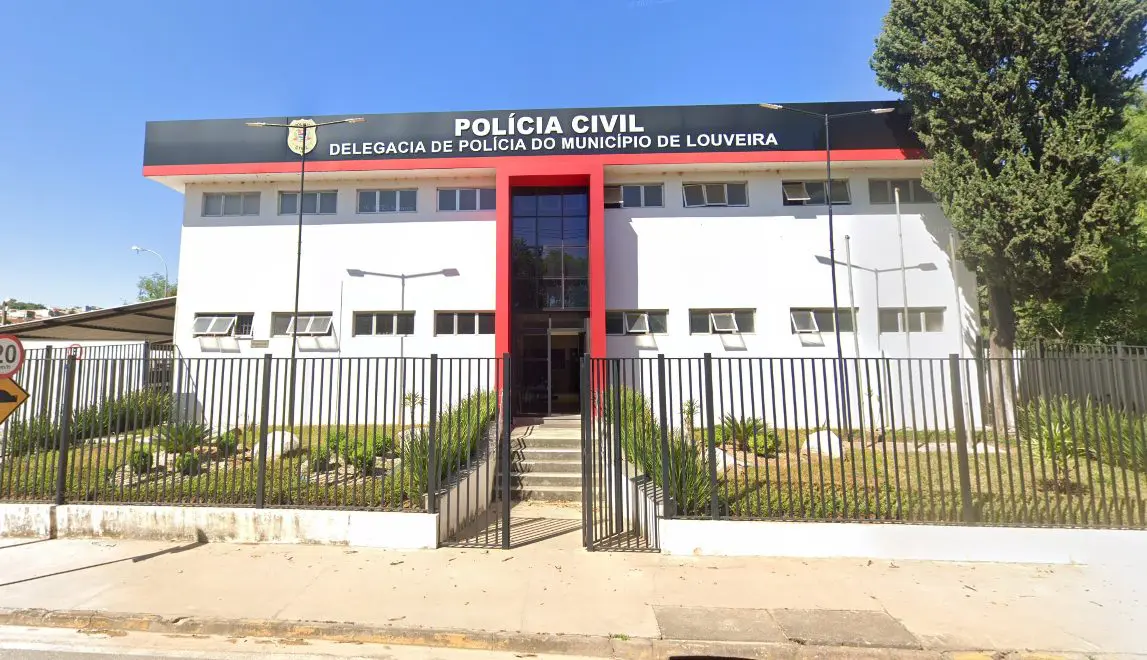 Homem foi baleado e morto enquanto atendia telefonema (Foto: Reprodução)