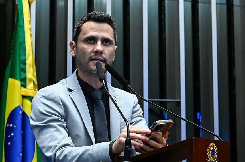 Cleitinho defende falas de Michelle (Foto: Waldemir Barreto / Agência Senado)