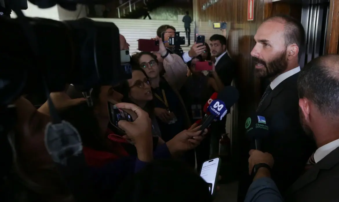 Eduardo Bolsonaro pode ser cassado por excesso de faltas (Foto: Lula Marques / Agência Brasil)