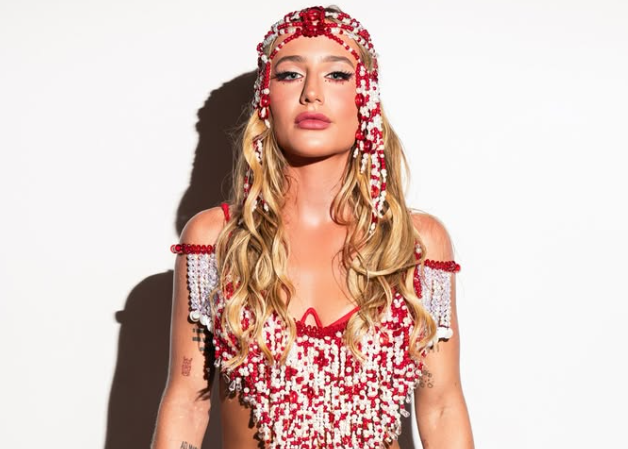 Bruna Griphao expôs vídeo onde é alvo de correções (Foto: Reprodução / Redes Sociais)