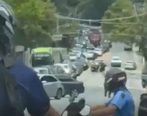 Suspeitos e agentes trocaram tiro (Foto: Reprodução)