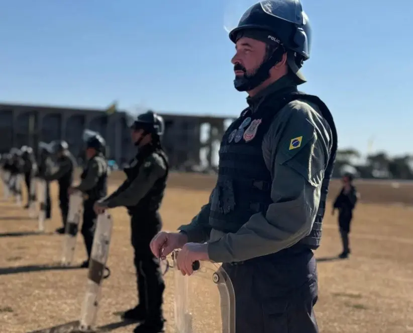 Agentes de parlamentos estaduais poderão portar arma de fogo (Foto: PLF CD)