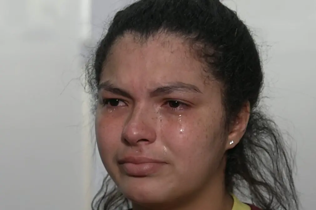 Tatiana lamenta a morte da irmã, Tainara (Foto: Reprodução / Domingo Espetacular)