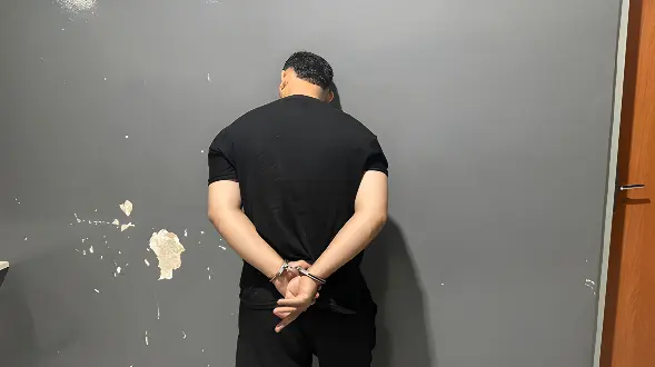 Homem é pego se masturbando em frente a casa de mulheres e se dá mal (Foto: Polícia Civil MT)
