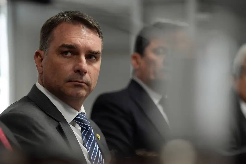 Fala de Flávio Bolsonaro volta a viralizar 8 anos depois (Foto: Saulo Cruz / Agência Senado)