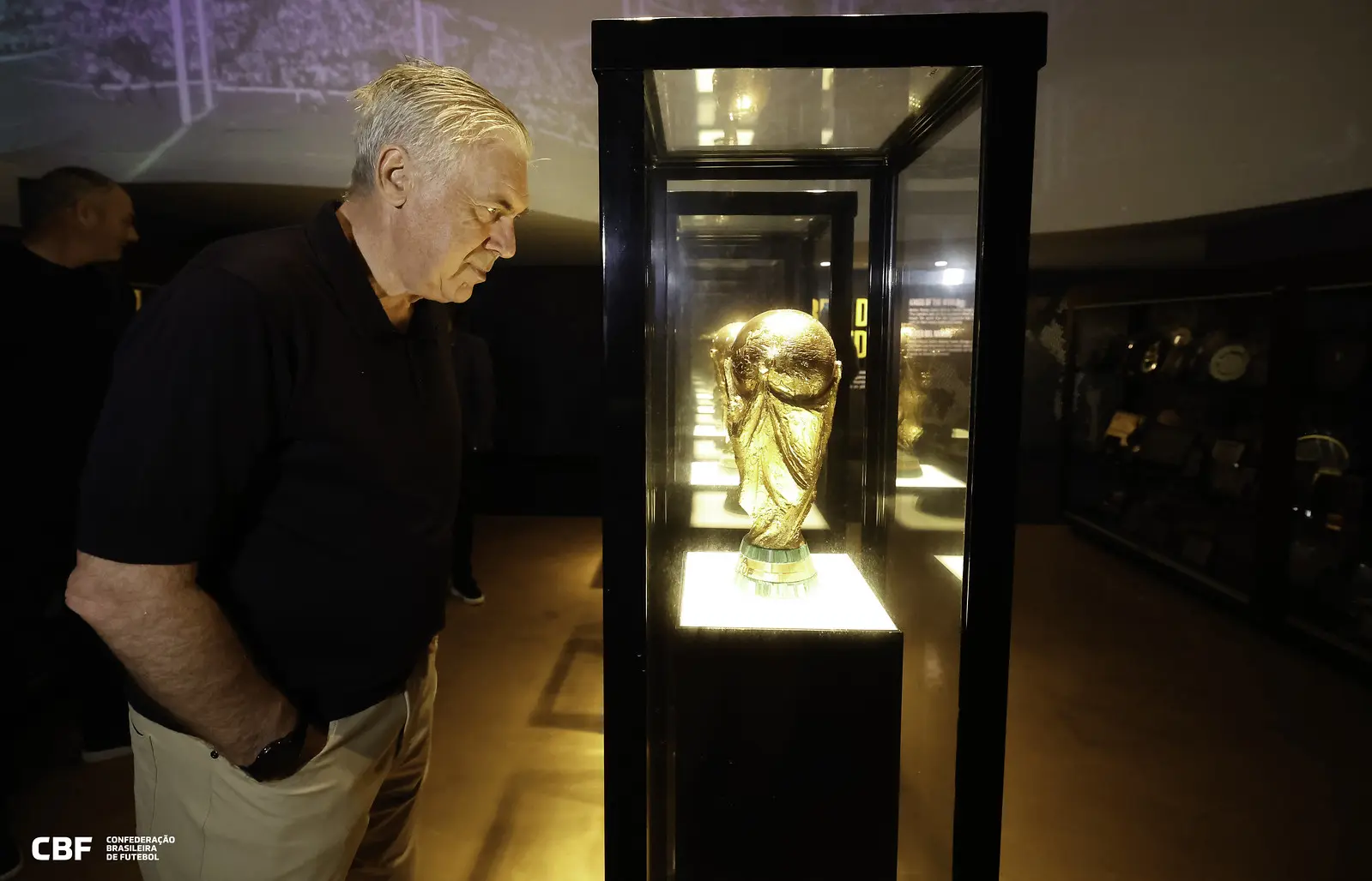 CBF encaminha permanência de técnico Carlo Ancelotti até a Copa do Mundo de 2030 (Foto: @rafaelribeirorio l CBF)
