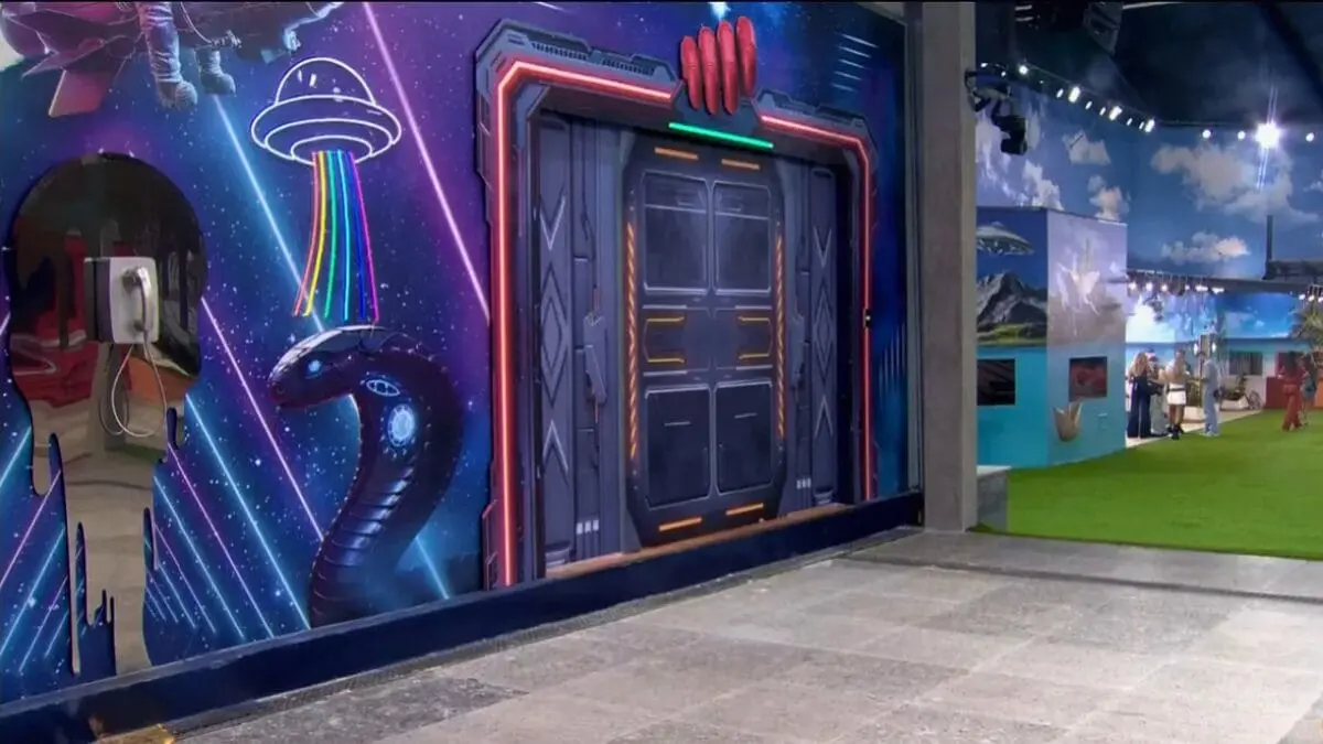 Marcelo atendeu o Big Fone na noite desta sexta-feira (30) e recebeu a pulseira dourada no BBB 26. (Foto: Reprodução TV Globo/BBB 26/GShow)