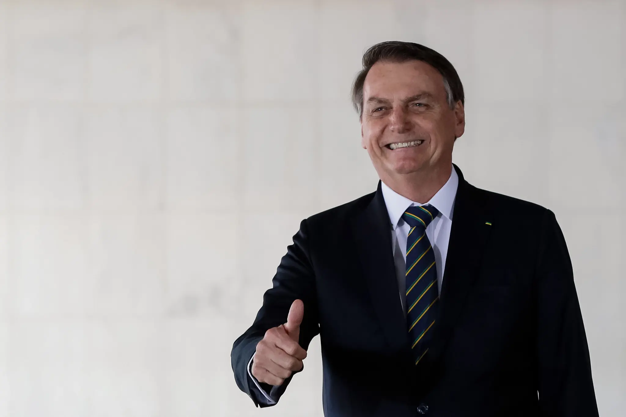 Após alta hospitalar, STF autoriza visita permanente de filhos de Bolsonaro em prisão (Foto: Alan Santos/PR)
