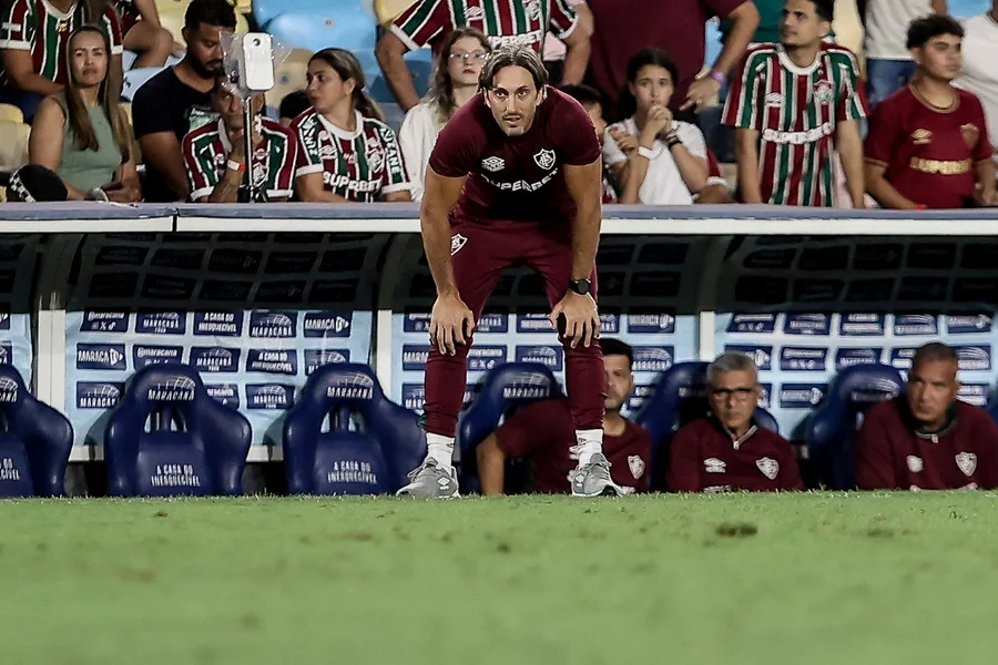 Zubeldía passou por angioplastia com colocação de stent e ficará afastado das atividades do Fluminense por até 15 dias. Foto: Divulgação.