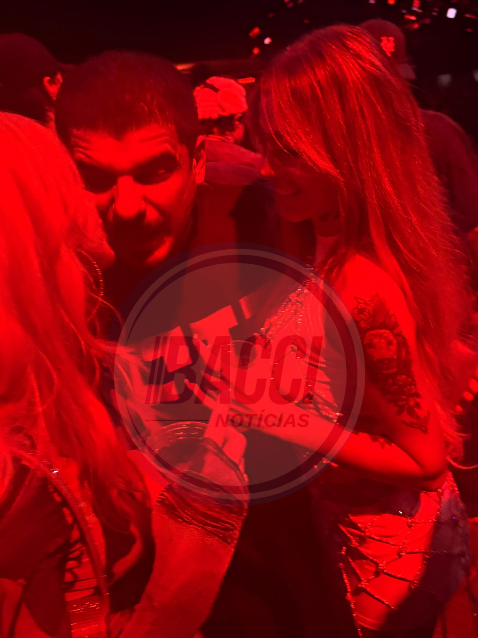 Fernanda Campos, Babi Muniz e o DJ Vintage Culture flagrados no último domingo em um evento em São Paulo || Material BacciNotícias 