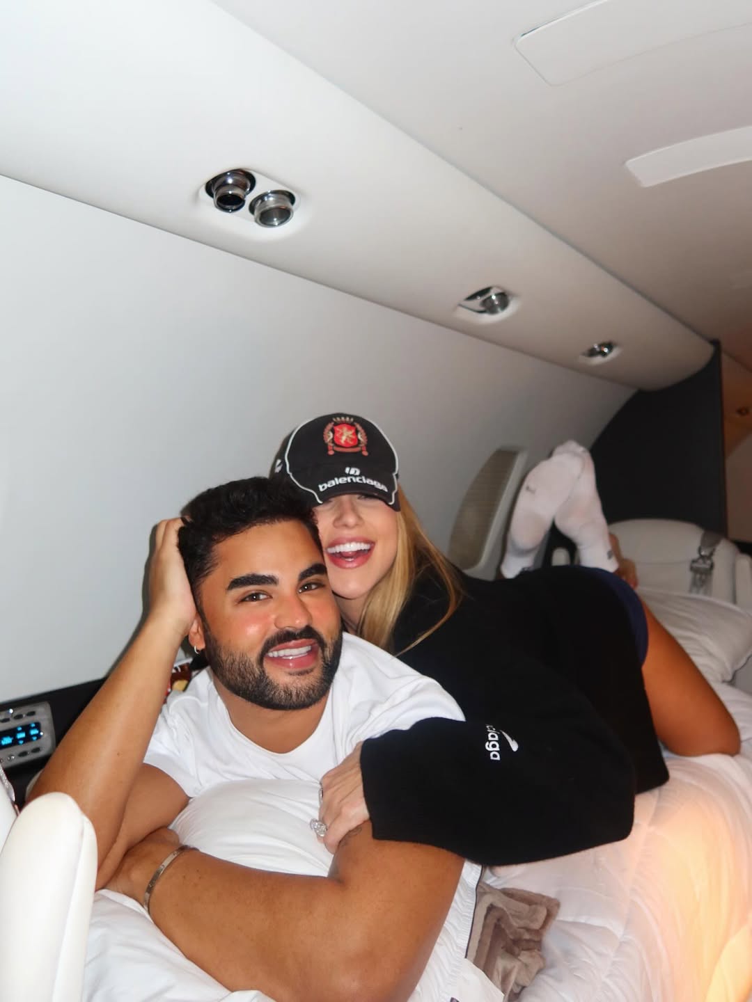 Após Virginia aparecer nua, Lucas Guedez dispara: 'Queria estar como ela, quicando' (Foto: Redes Sociais)