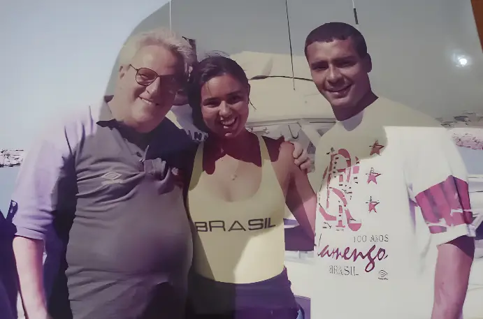 Mulher conta como foi salva por Romário em alto-mar e relembra recusa à Playboy (Foto: Arquivo Pessoal)