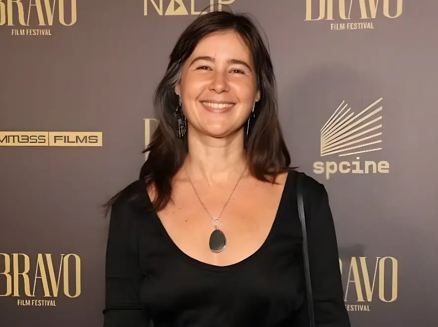 Esposa de Wagner Moura, Sandra Delgado em sessão de 'O agente secreto' no Bravo Film Festival, em Los Angeles — Foto: Divulgação / Livia Wippich