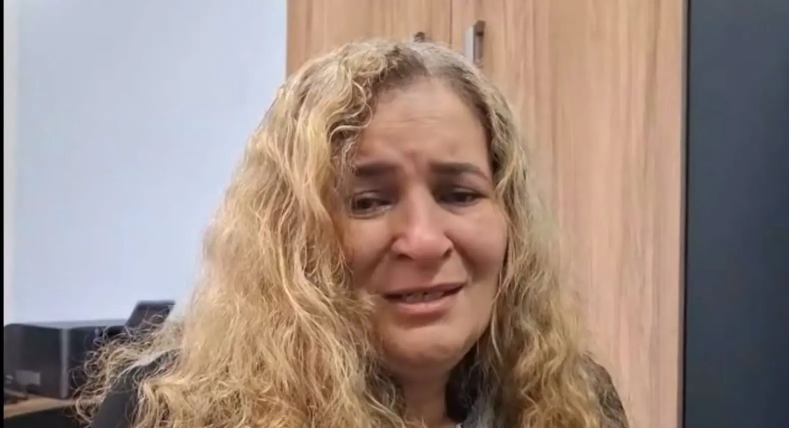 Mulher que matou marido após 30 anos de agressões desabafa (Foto: Reprodução/SBT)
