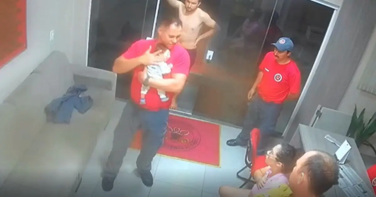 Pais chegaram ao quartel em desespero e ação rápida da equipe evitou complicações ao recém-nascido em SC