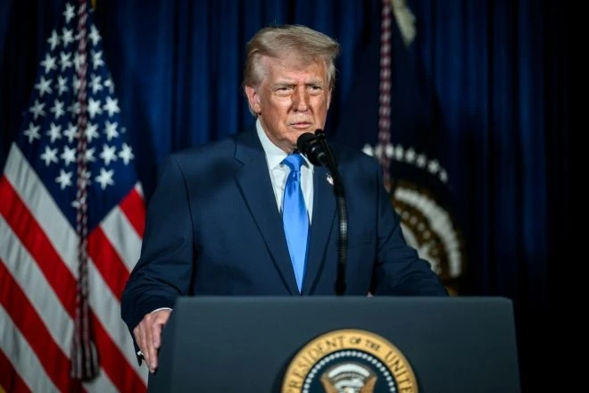 Donald Trump durante discurso na abertura da primeira reunião do Conselho de Paz, afirmando que é necessário um acordo significativo com o Irã para evitar conflito. Foto: Daniel Torok/Official White House Photo.
