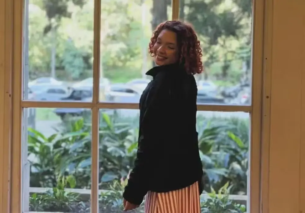 Naysa Kayllany, de 23 anos, morreu após sofrer espancamento e ser baleada; jovem deu entrada sem vida em UPA da Zona Oeste. Foto: Reprodução / Redes sociais.