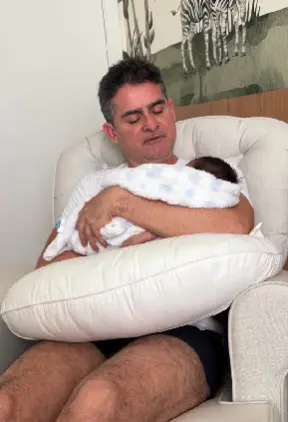 Filho do prefeito de Manaus morre 20 dias após o nascimento (Foto: Reprodução/Redes sociais)