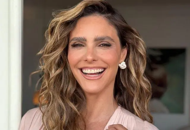 Fernanda Lima contou, de forma bem-humorada, um hábito inusitado do dia a dia que gerou identificação entre fãs. Foto:  Divulgação / Redes sociais.