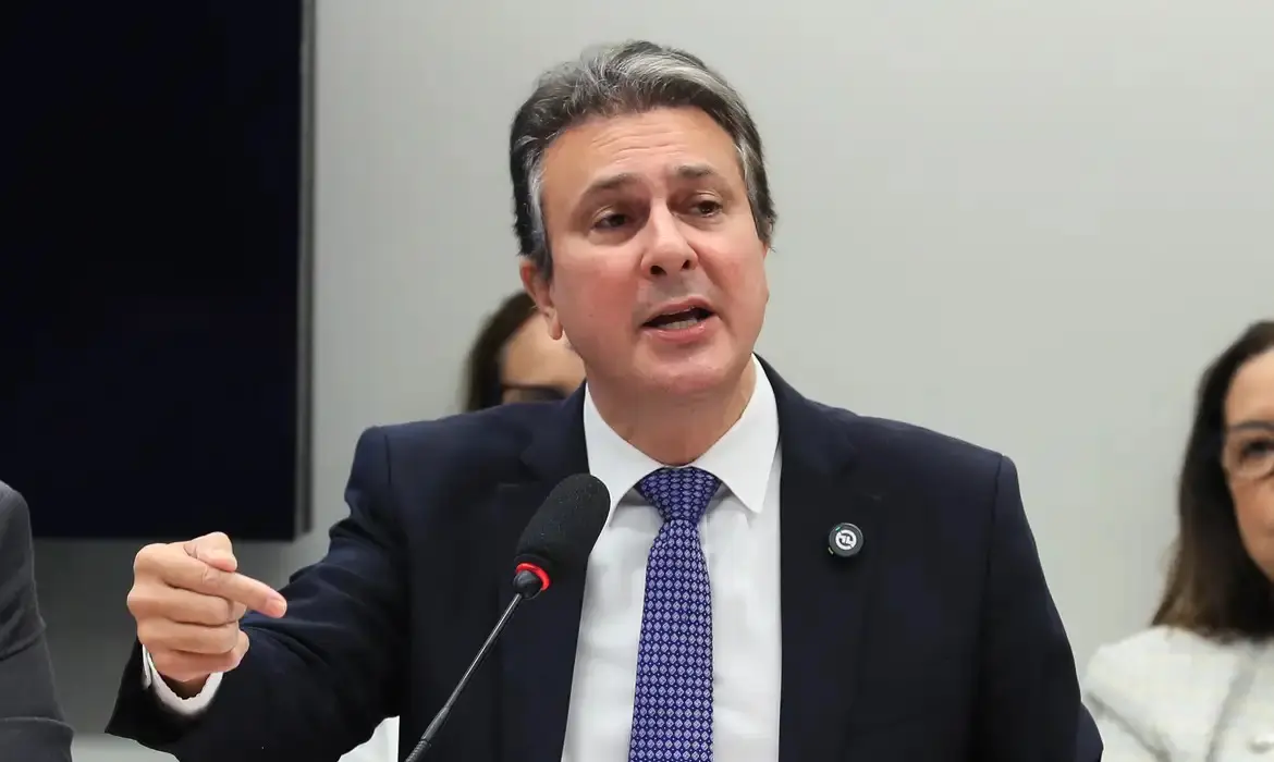 Camilo Santana deixará o MEC para disputar as eleições