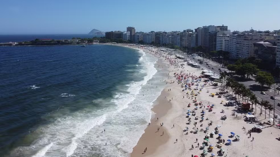 Praia de Copacabana, RJ — Foto: Rafael Catarcione/Riotur