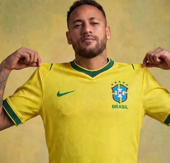 Vaza possível nova camisa da seleção brasileira com Neymar