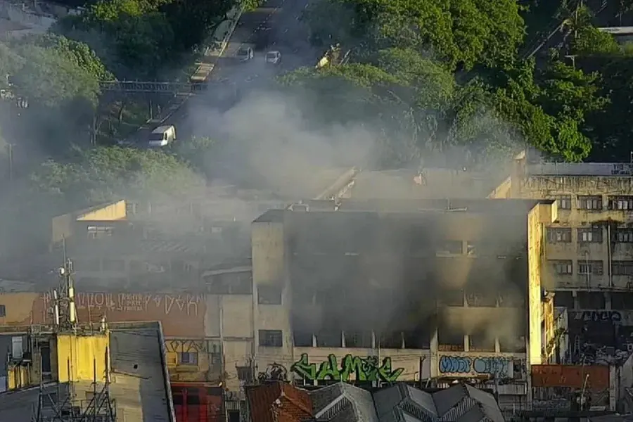 Incêndio em prédio mata bebê de 2 meses e homem com deficiência em SP - Foto: Reprodução/ Globoplay
