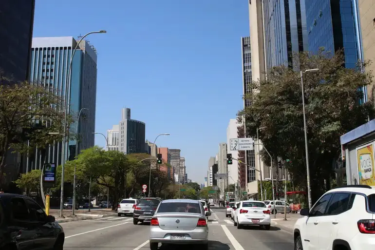 Trânsito da avenida Brigadeiro Faria Lima, em Pinheiros - Foto: reprodução/Agência Brasil