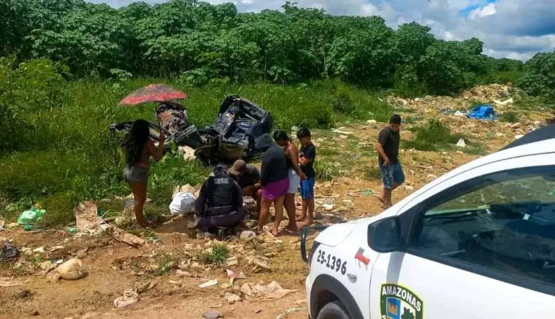 Corpo de recém-nascido é abandonado dentro de mochila em lixão (Foto: Reprodução)