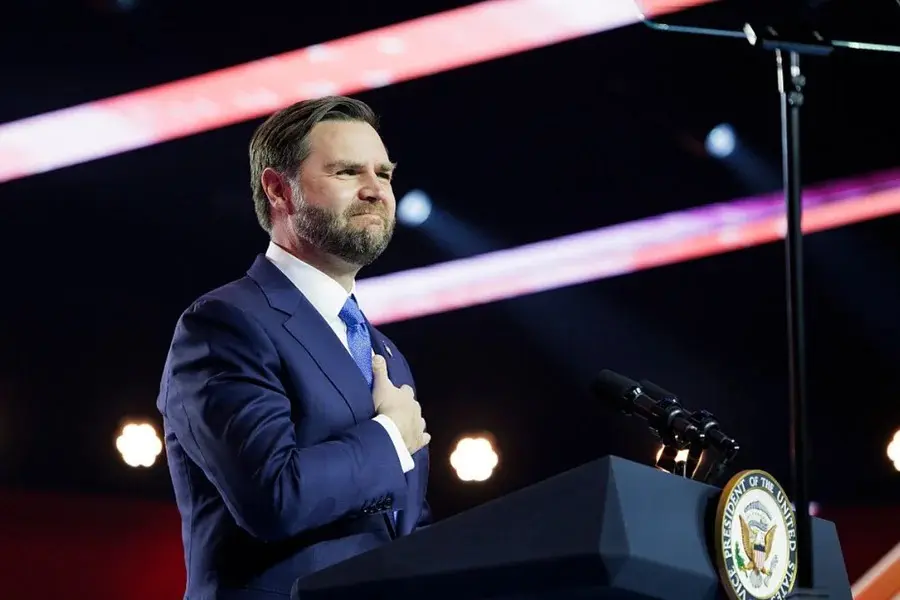 JD Vance defendeu agente do ICE e atribuiu à vítima a responsabilidade por sua morte durante operação migratória em Minnesota.. Foto: Divulgação.