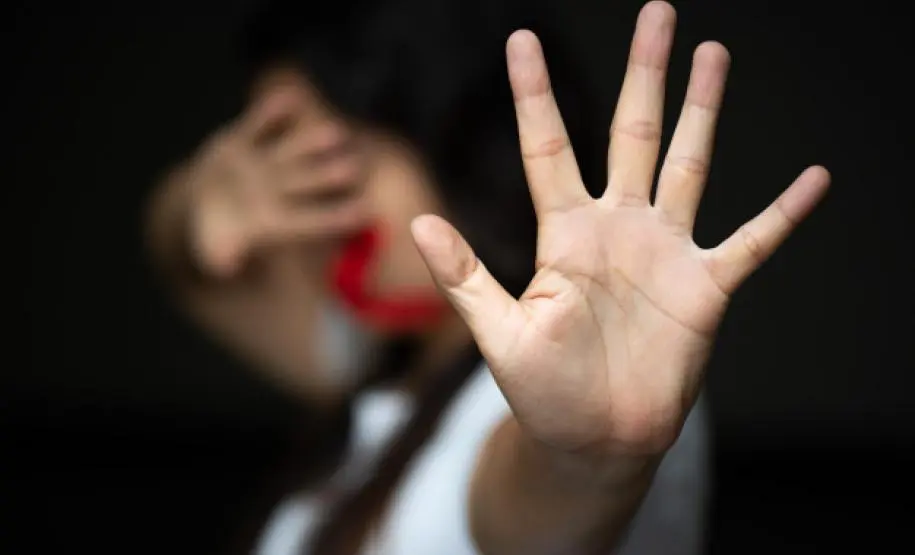 Brasil registra recorde de feminicídios em 2025, com média de quatro mortes por dia