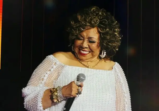 Carro de Alcione foi roubado (Foto: @rio.reveillon)